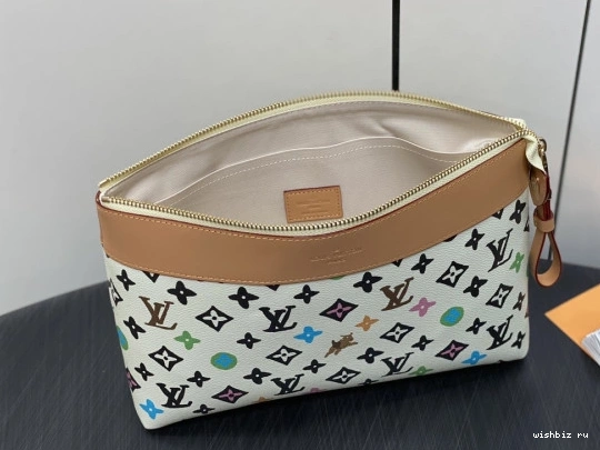 WIS SOUPLE-32*21*8CM VOYAGE LOUIS POCHETTE VUITTON 0319